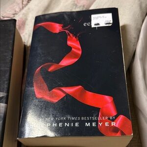 Stephenie Meyer Black and Red Book